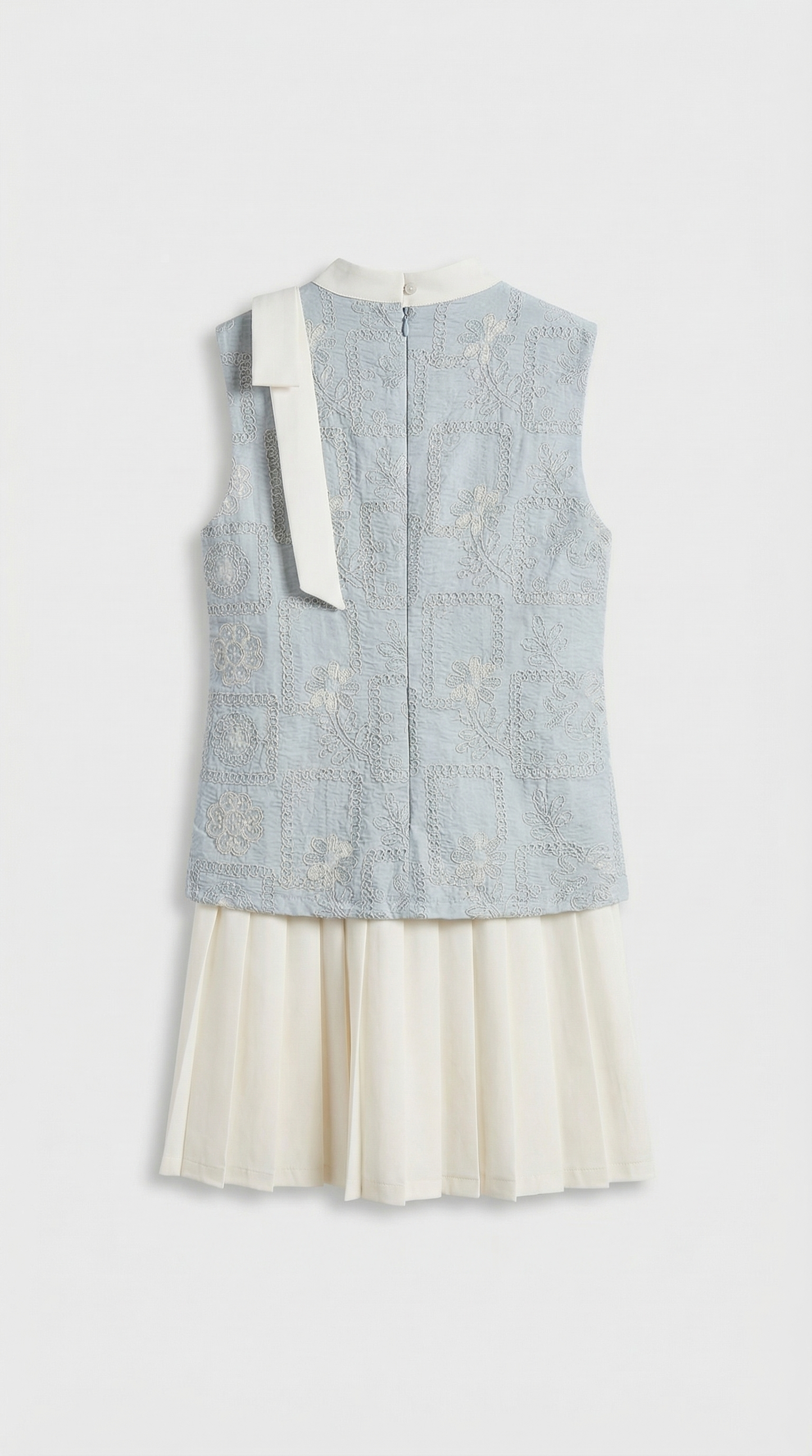 Aba - Embroidered Sleeveless Pleated Dress