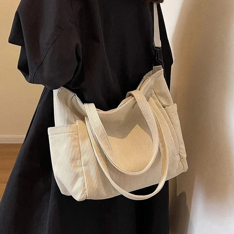 BORSA TOTE ALMA A COSTINE CON DETTAGLIO IN CORDA
