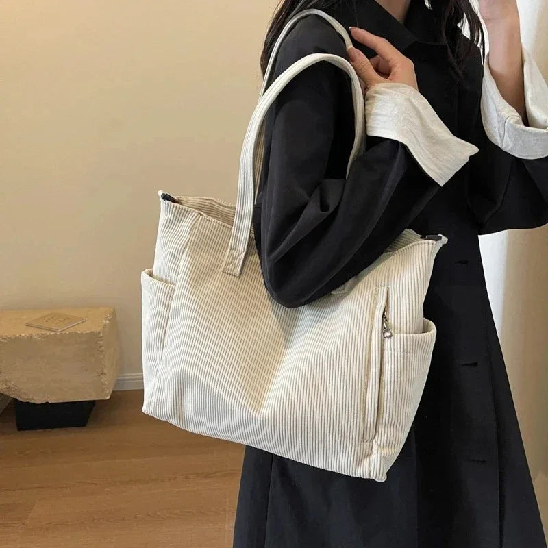 BORSA TOTE ALMA A COSTINE CON DETTAGLIO IN CORDA