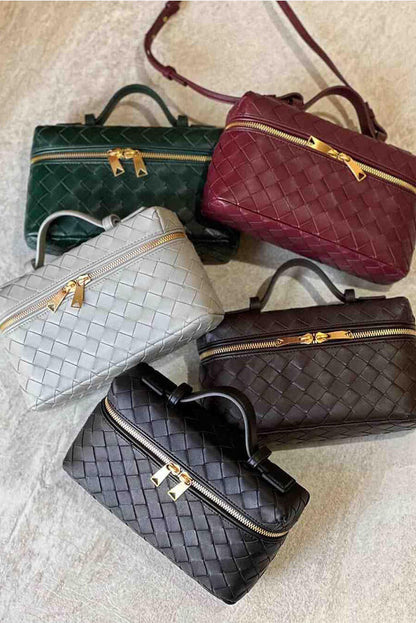 Milla | Mini borsa intrecciata con accessori dorati
