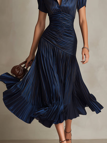 Adriana - Robe midi satinée à rayures rétro