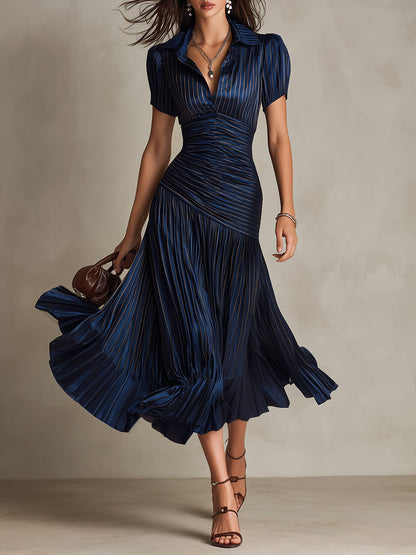 Adriana - Robe midi satinée à rayures rétro
