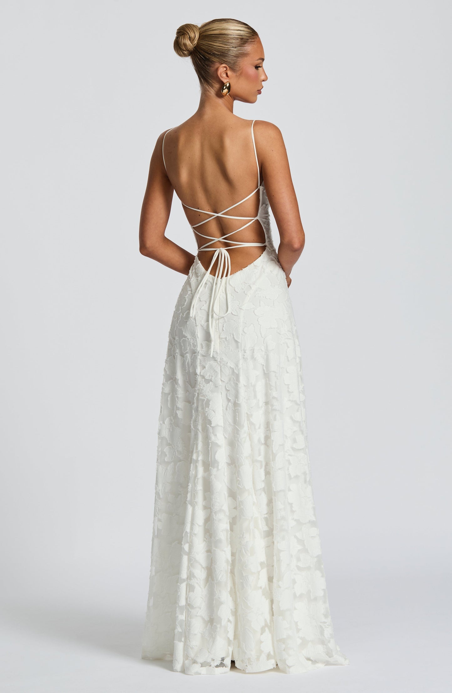 Martina | Elegante cappotto lungo in pizzo