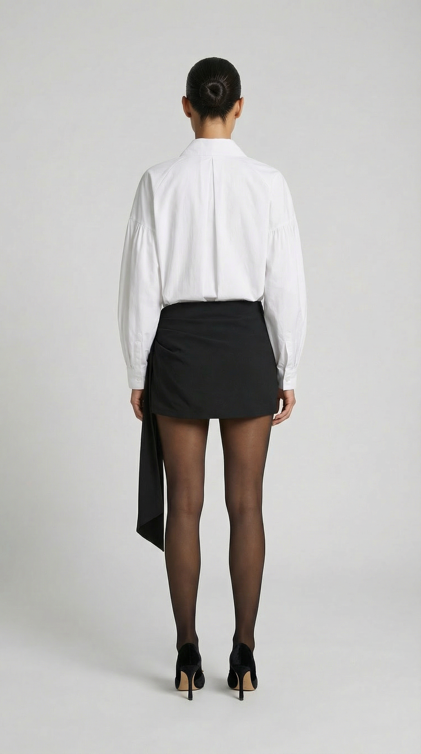 Verito - Loose Long Sleeve Shirt with Pointed Collar and Jewellery Buttons White