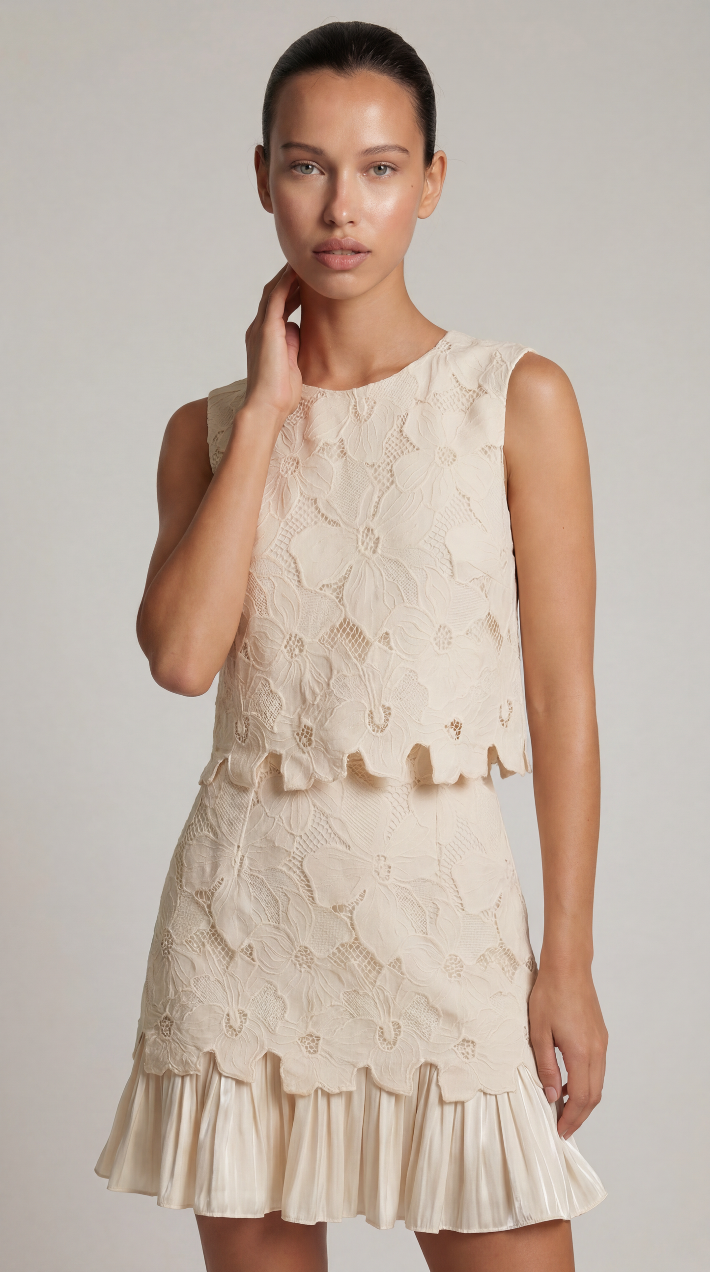 Zava - Guipure Lace & Pleated Chiffon Set